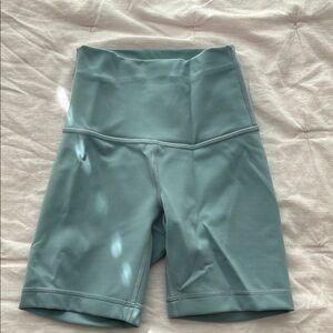 Women's High-Waisted Shorts 00